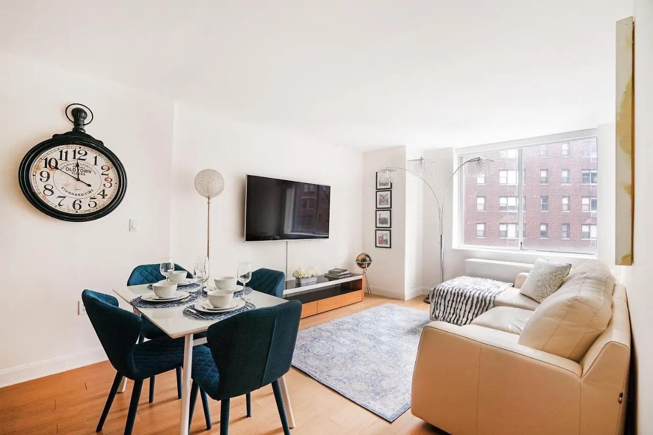 Midtown East 2 Bedroom Нью-Йорк 0*,  США