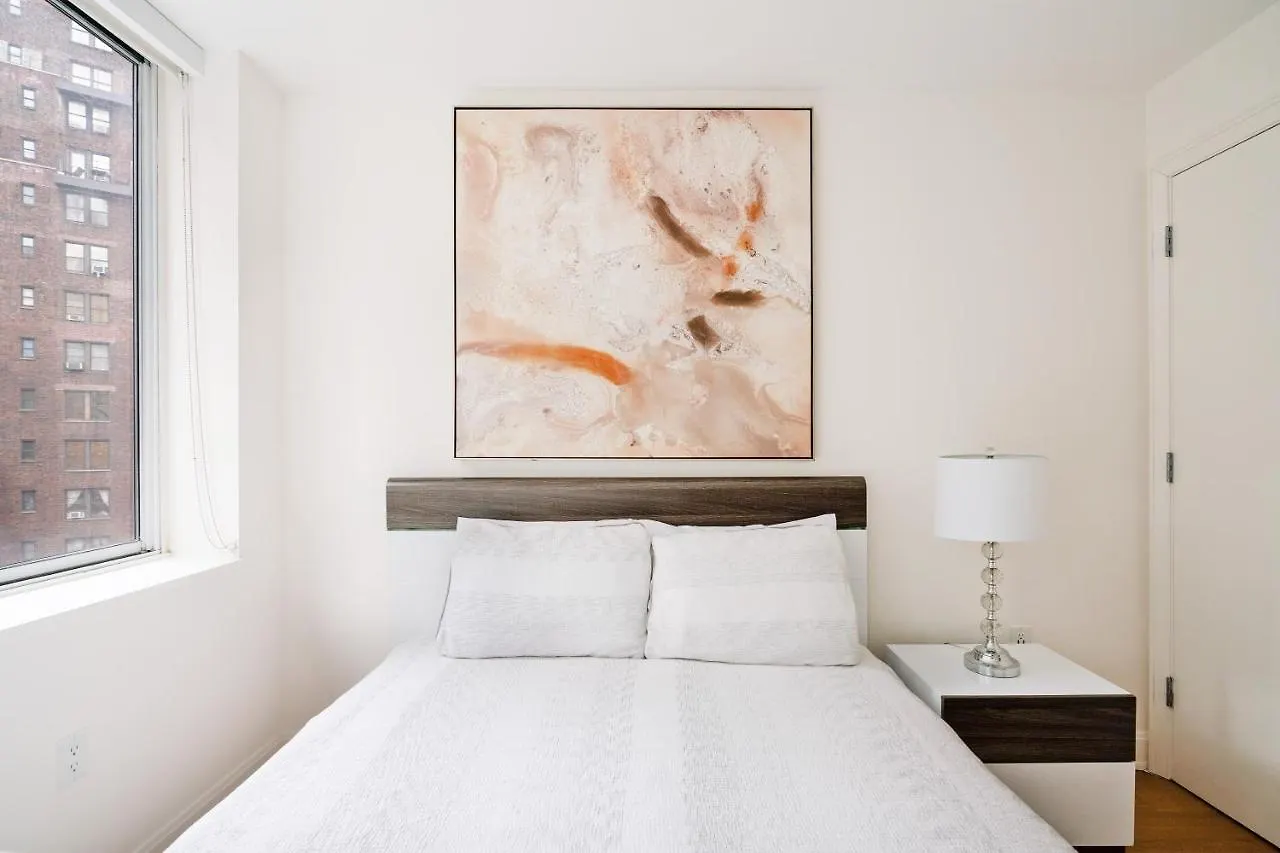 Midtown East 2 Bedroom Нью-Йорк